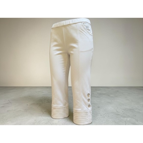 Quacker Factory Pants - Quacker Factory DreamJeannes White Rhinestone Capri Pants Women's Large EUC